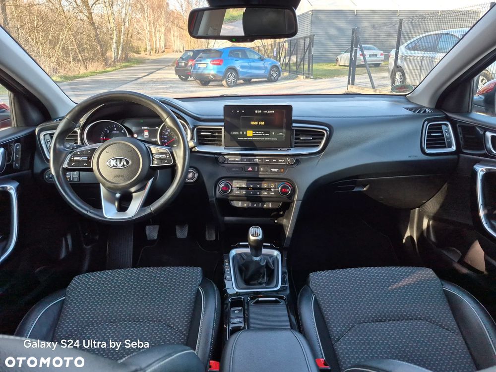 Kia Ceed 1.6 CRDi Platinum Edition - 23