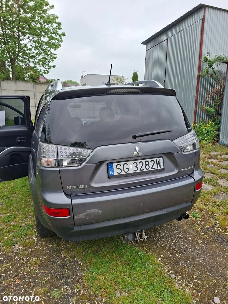 Mitsubishi Outlander 2.0 DID Intense - 2