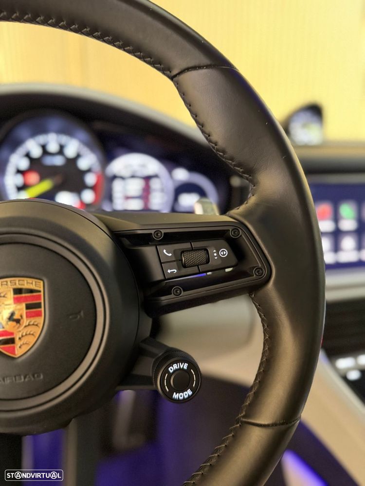 Porsche Panamera 4 E-Hybrid Platinum Edition com PDLS - 13