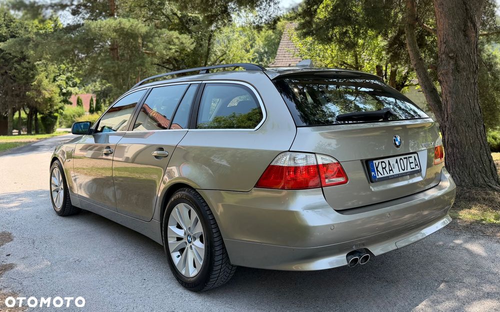BMW Seria 5 525i - 10