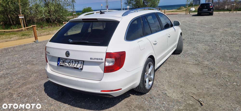 Skoda Superb 2.0 TDI Comfort DSG - 3