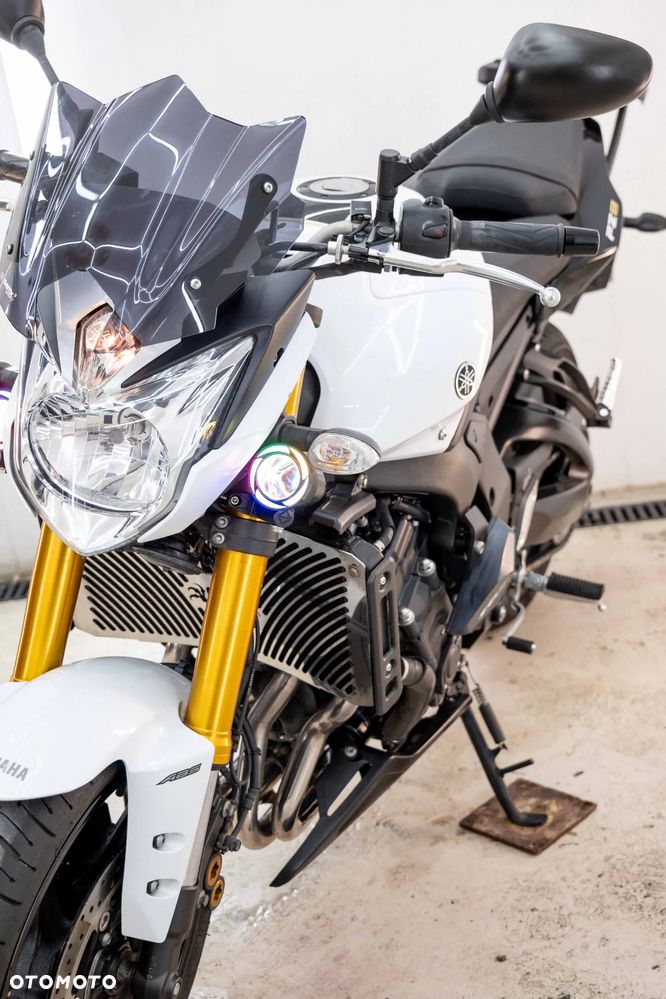 Yamaha FZ8 - 10