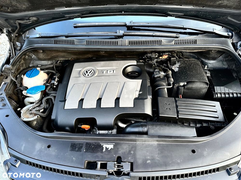 Volkswagen Golf Plus 1.6 TDI DPF Comfortline - 36