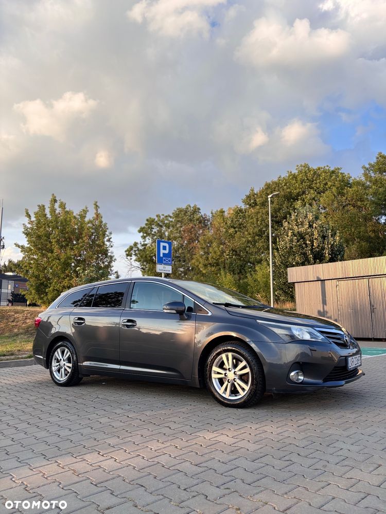 Toyota Avensis 2.0 D-4D Sol - 7