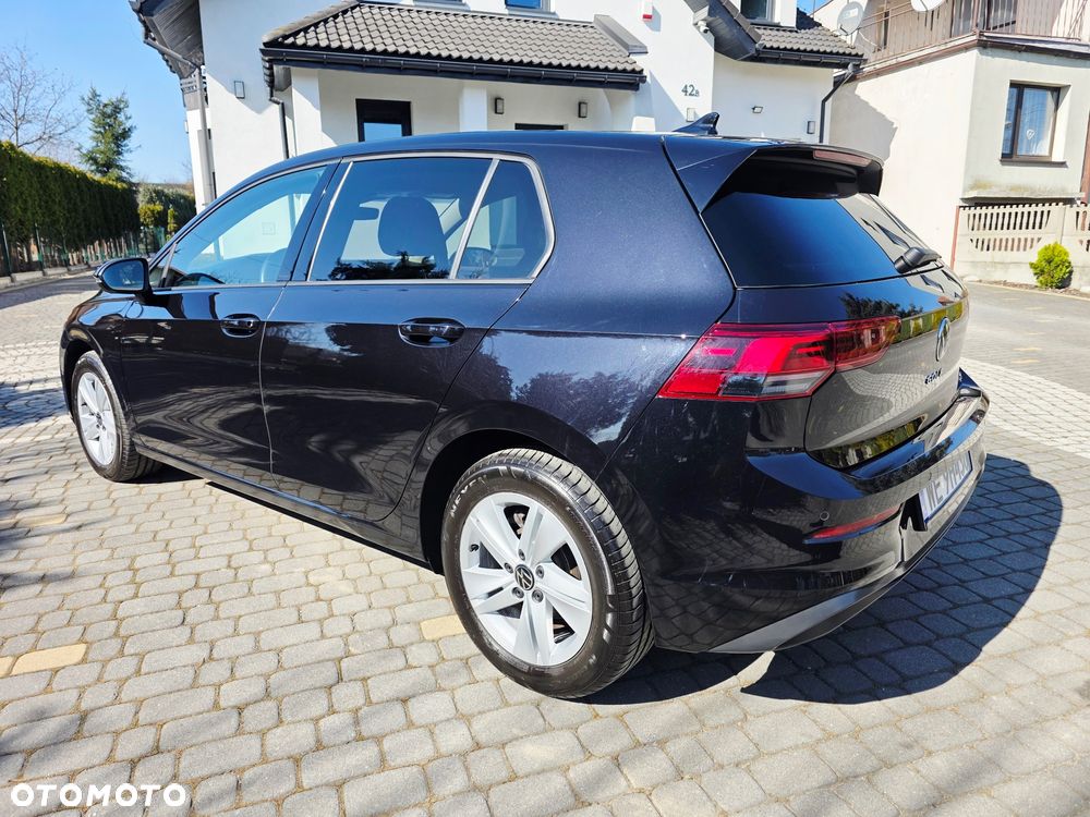 Volkswagen Golf 1.5 eTSI OPF DSG Life - 10