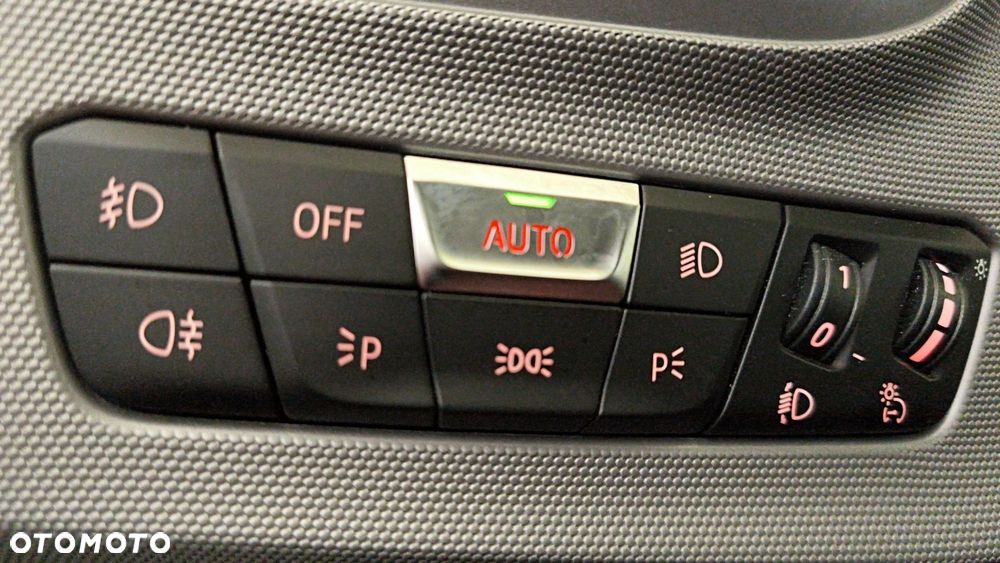 BMW Seria 1 118i Advantage - 20