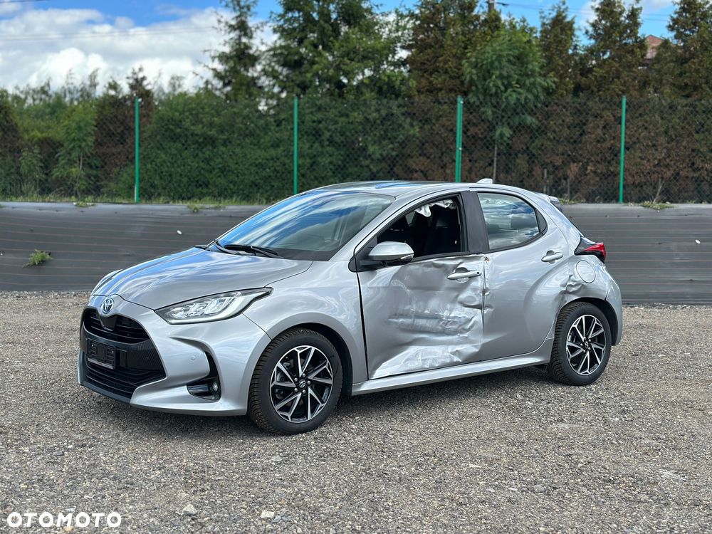 Toyota Yaris - 10