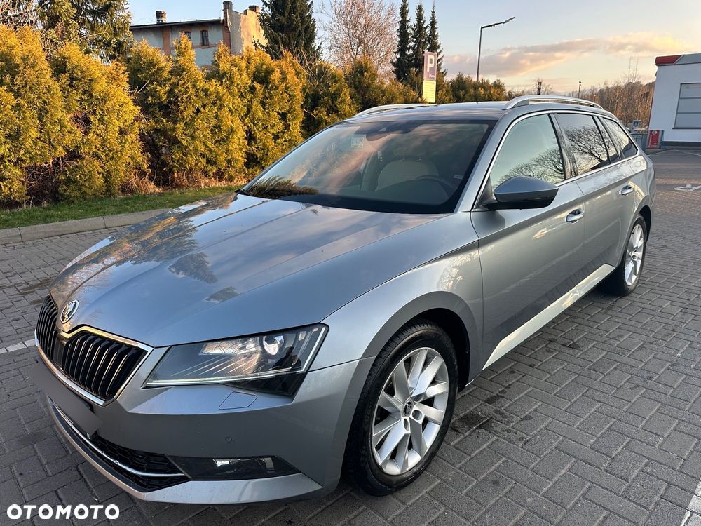 Skoda Superb 2.0 TDI 4x4 Style DSG - 8