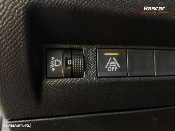 Peugeot e-208 50 kWh Allure Pack - 43