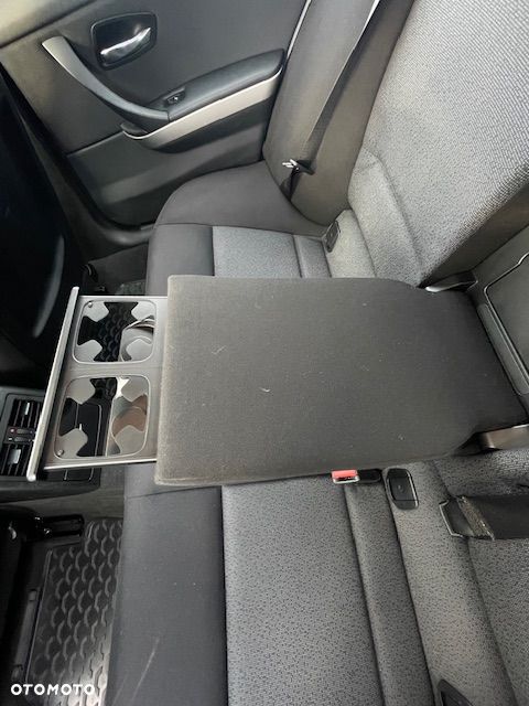 BMW Seria 3 318i - 12