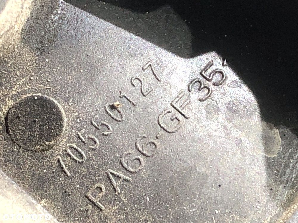 PODSTAWA FILTRA OLEJU  VW TRANSPORTER / CARAVELLE VI Autobus (SGB, SGJ, SHB, SHJ) 2015 - 2022 2.0 - 5