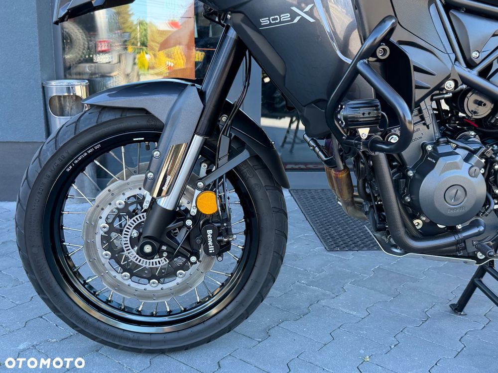 Benelli TRK 502X - 31