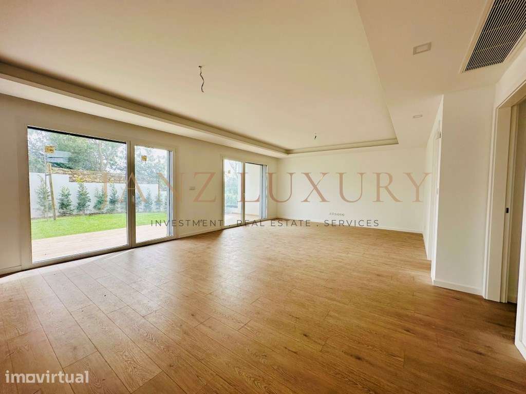 Moradia T4 com Piscina Privada em Manique | 3 Suítes | Garagem 2 Ca... - Grande imagem: 3/21