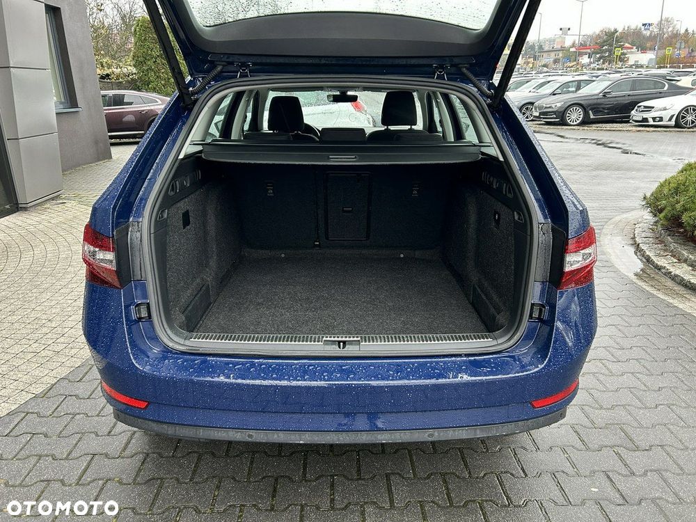 Skoda Superb 2.0 TDI Ambition DSG7 - 8