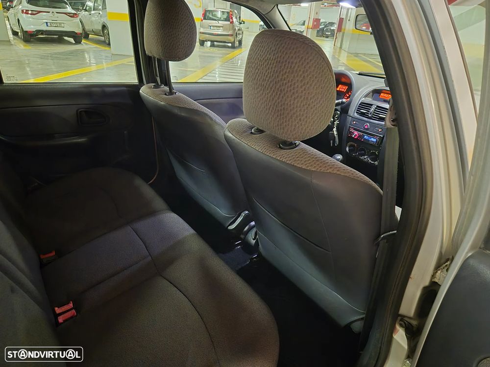 Renault Clio 1.2 Confort Authentique GPL - 19