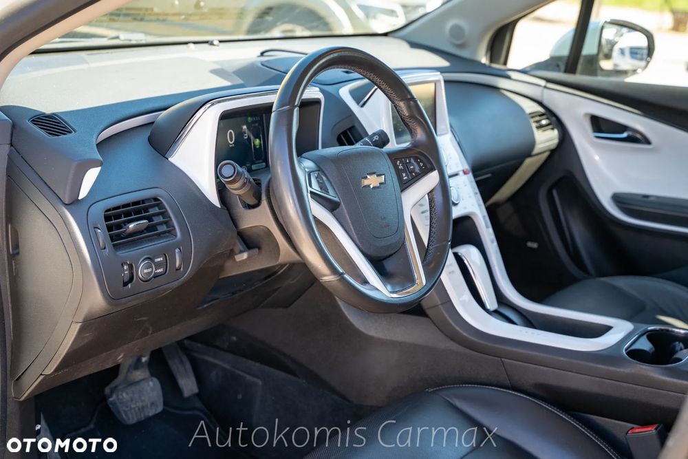 Chevrolet Volt - 13