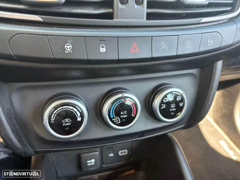 Fiat Tipo Station Wagon 1.0 GSE T3 City Life - 8