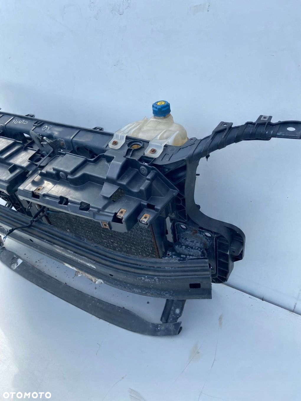 PAS PRZEDNI CHŁODNICA FIAT GRANDE PUNTO 1.4 16V - 3