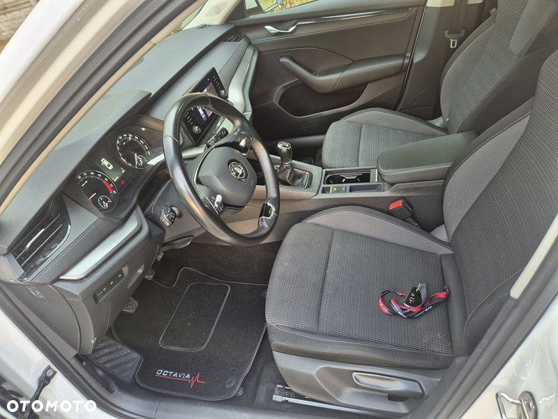 Skoda Octavia 2.0 TDI Active - 11