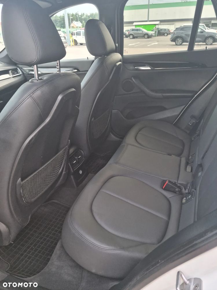 BMW X1 sDrive18d Business Edition - 15