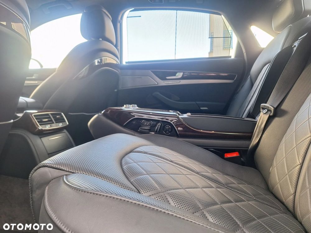 Audi A8 4.0 TFSI L Quattro - 22