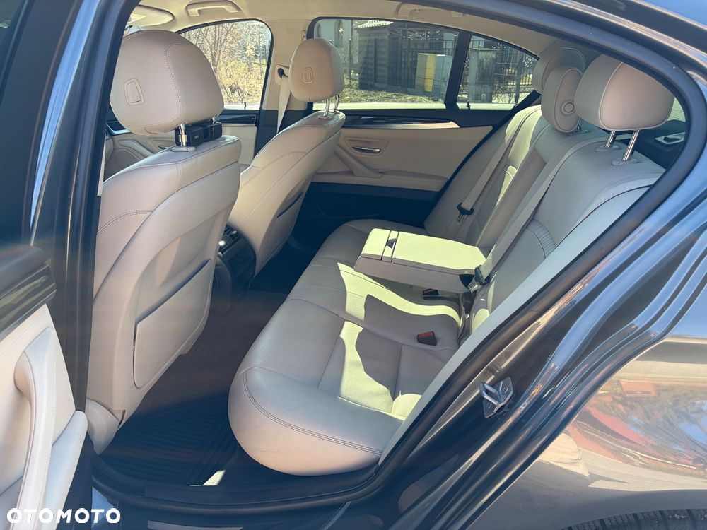 BMW Seria 5 520d xDrive Luxury Line - 18