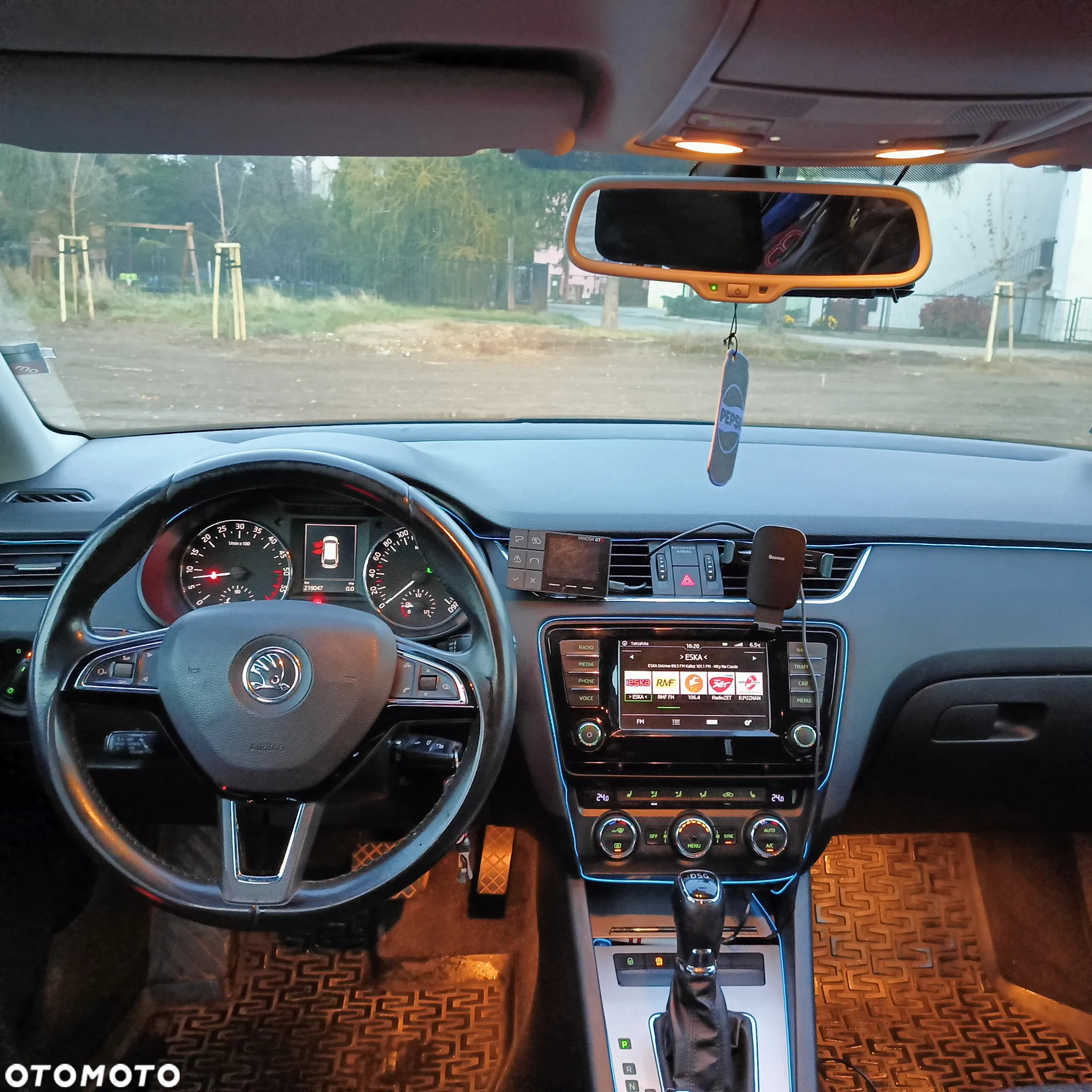 Skoda Octavia 1.6 TDI Ambition DSG - 8