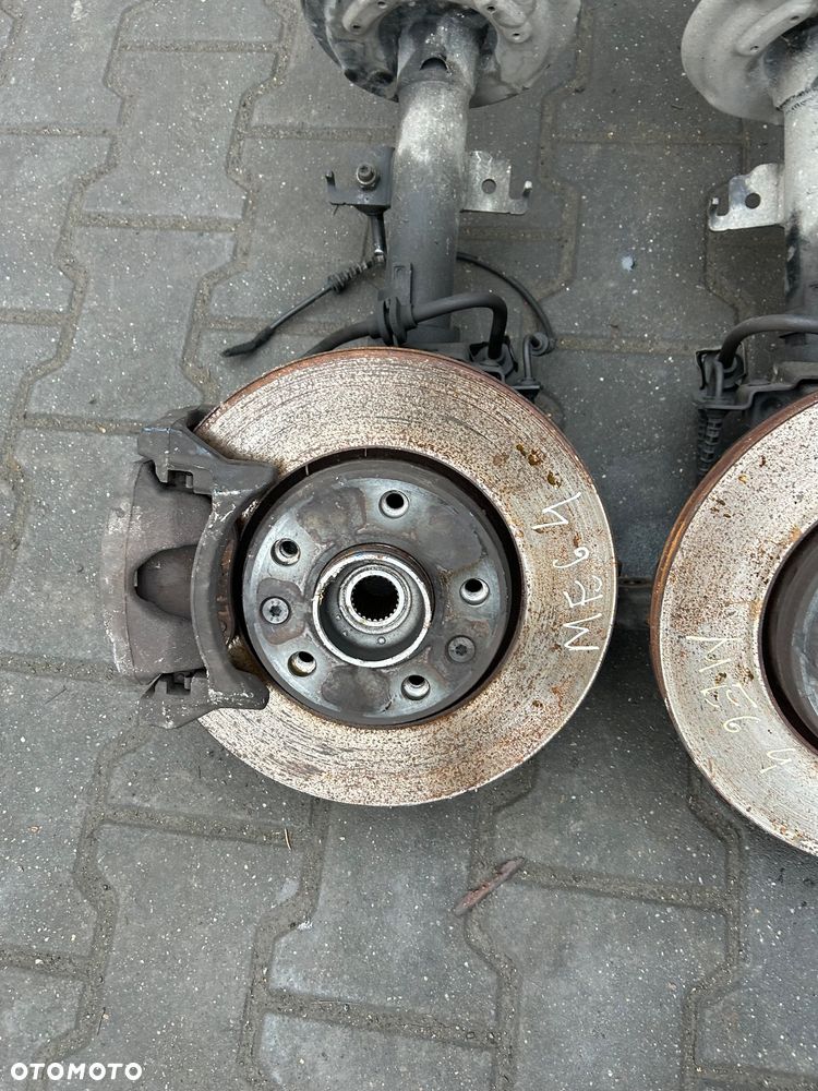 Renault Megane IV zwrotnica  prawa 1.2 Mc-pherson kopyto noga - 3