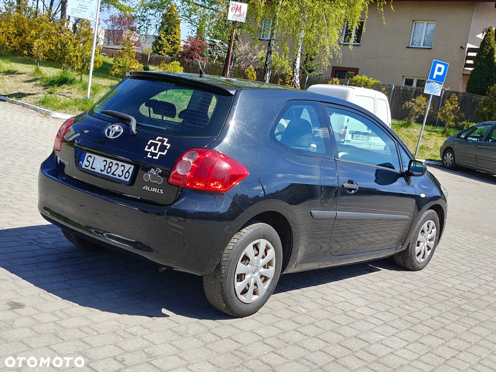 Toyota Auris 1.4 D-4D Luna - 9