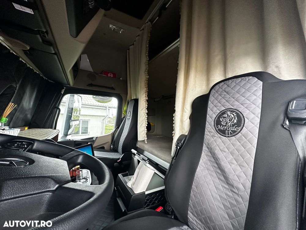 Mercedes-Benz ACTROS - 7