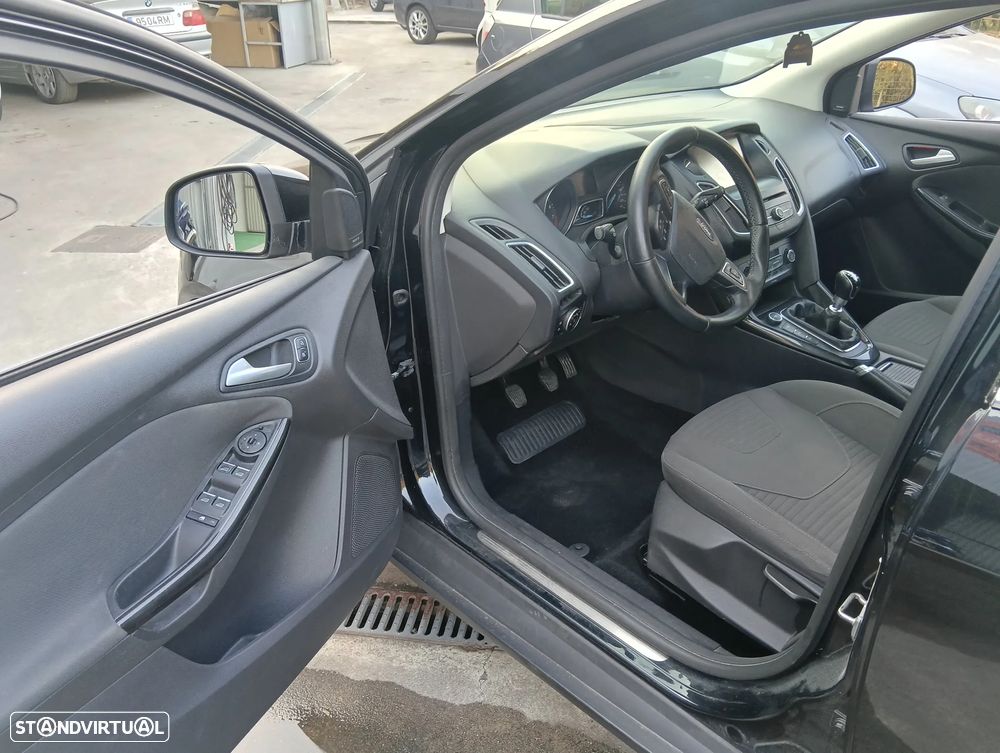 Ford Focus SW 1.0 SCTi Titanium Best - 30