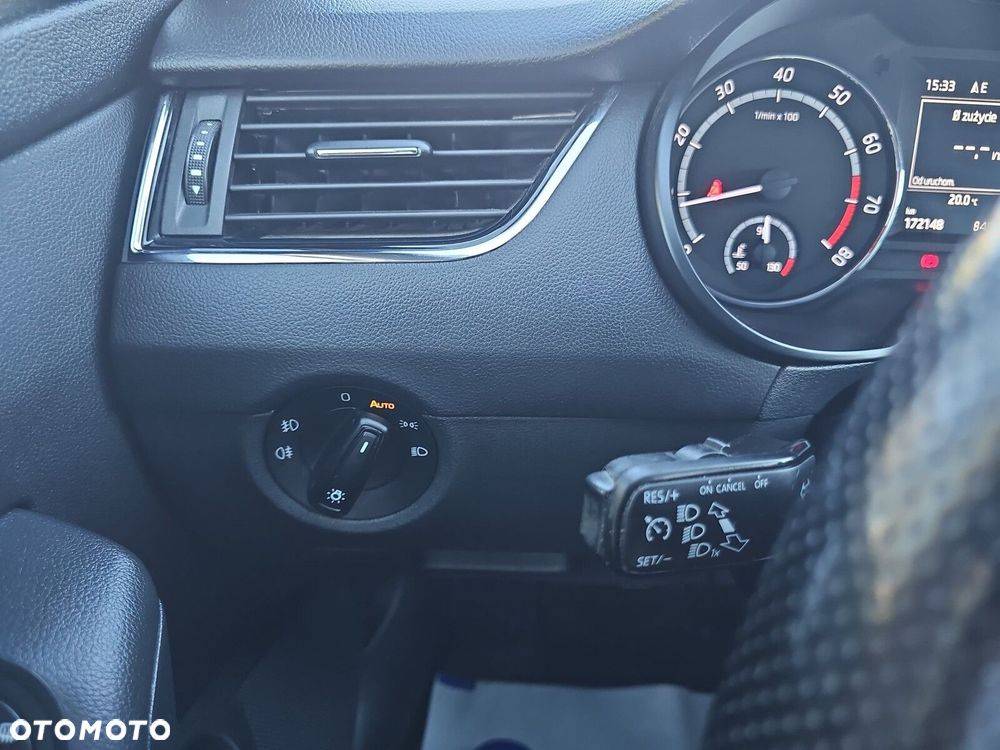 Skoda Octavia 2.0 TSI RS - 37