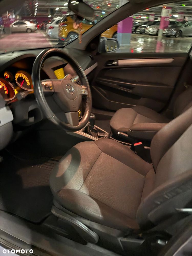 Opel Astra - 9