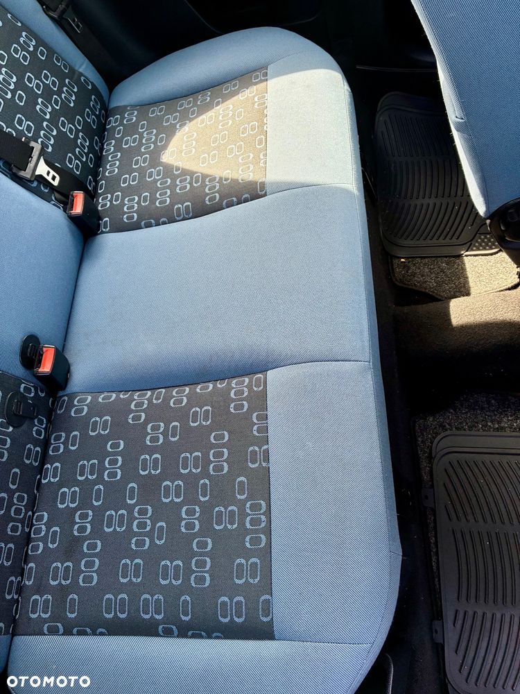 Ford Fiesta 1.3 - 11