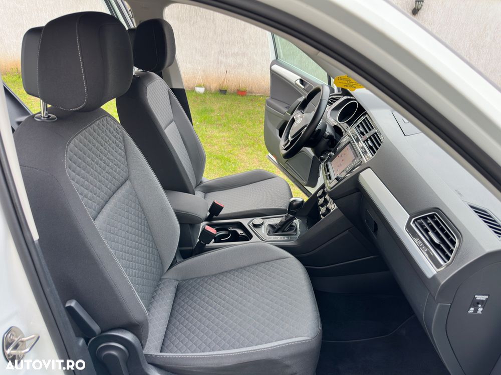 Volkswagen Tiguan 2.0 TDI SCR 4MOTION (BlueMotion Techn.) DSG Comfortline - 9