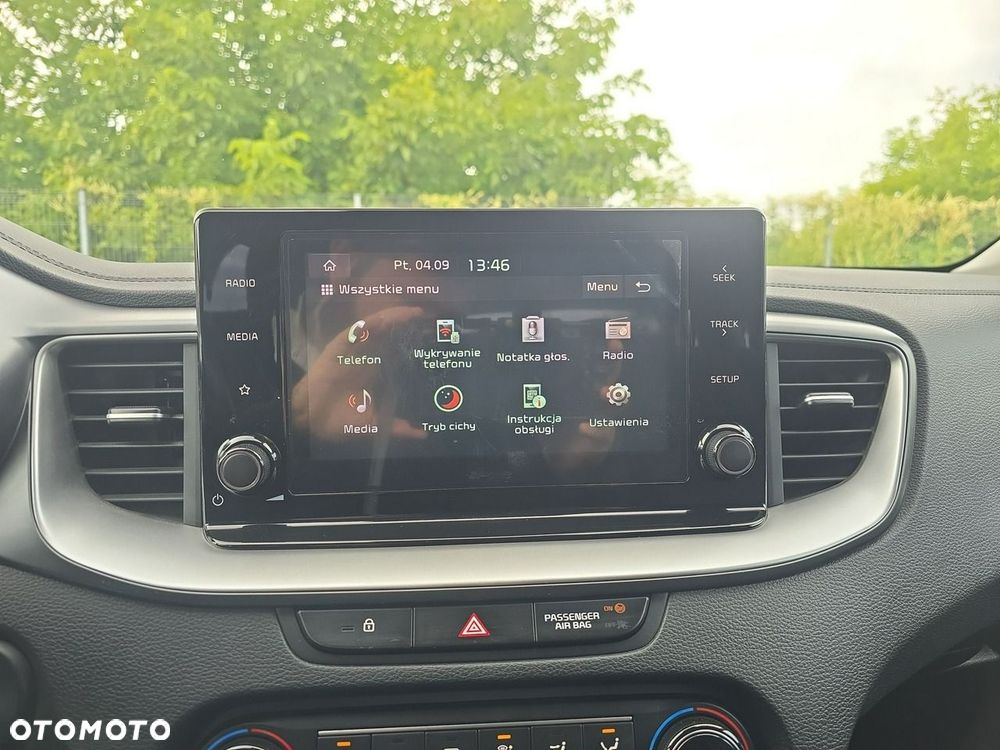 Kia Ceed - 24