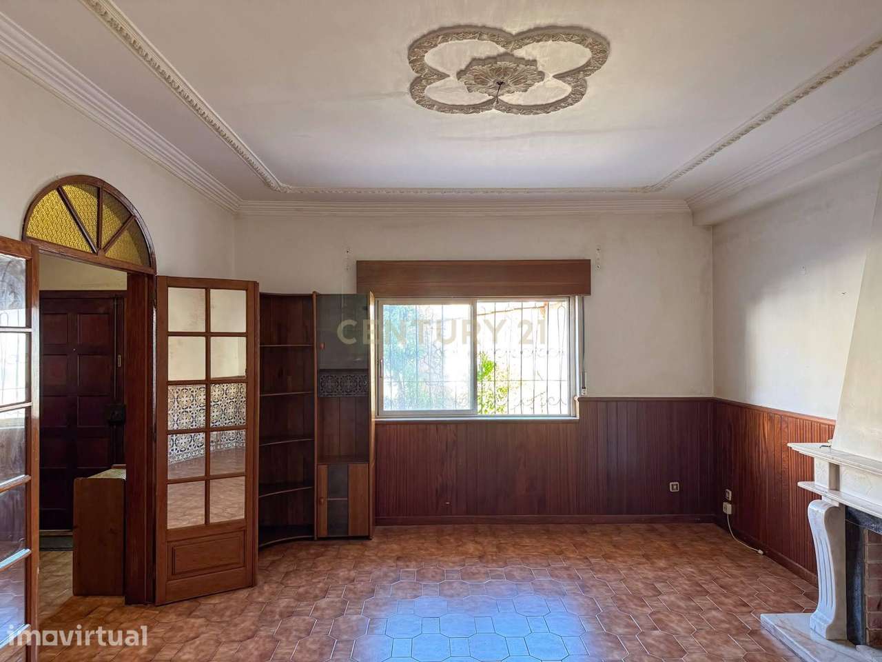 Espaçosa Moradia T5 com garagem e jardim no Algueirão - Grande imagem: 5/41