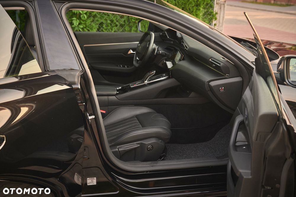 Peugeot 508 BlueHDi 130 EAT8 Allure - 23