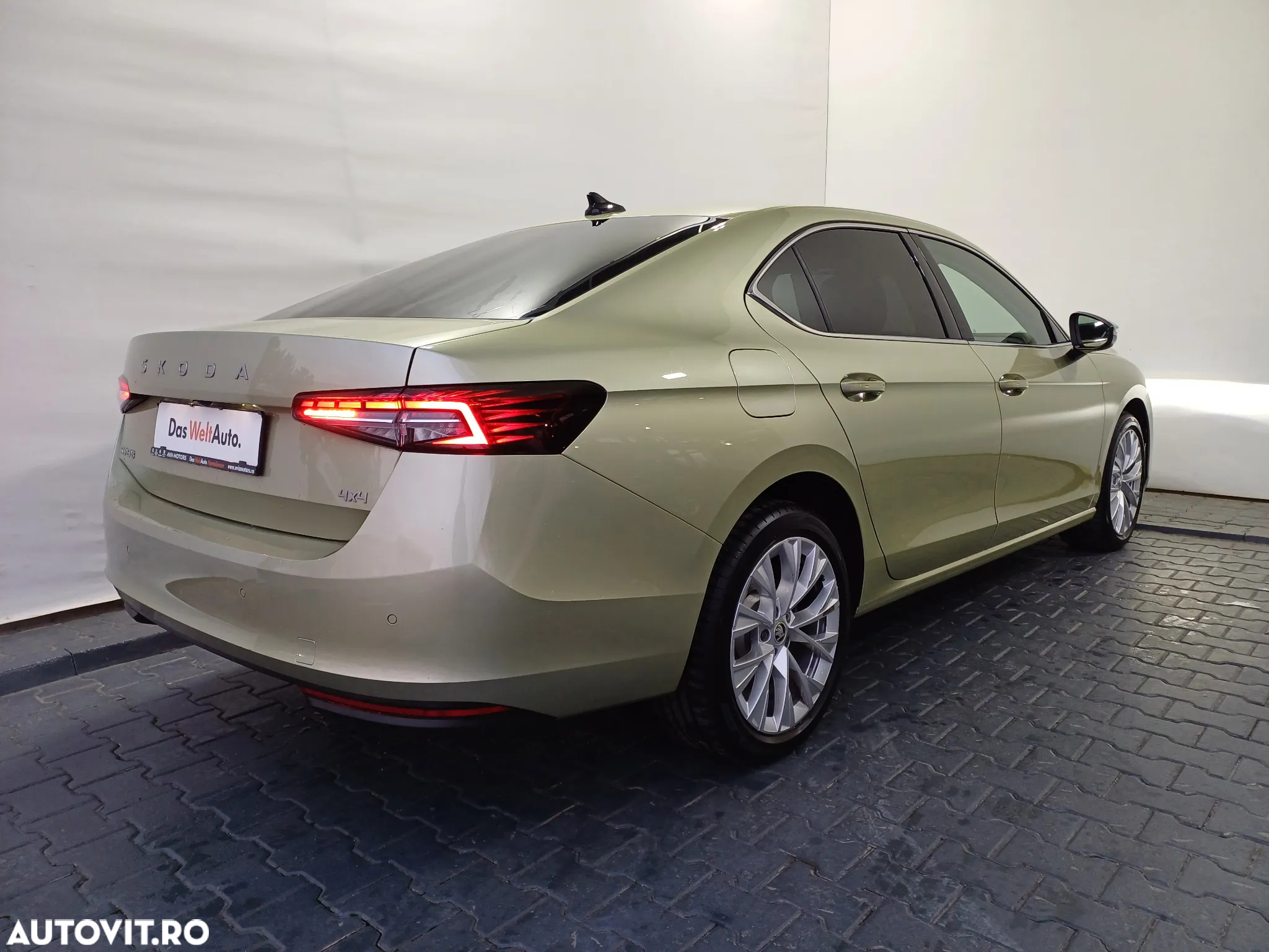 Skoda Superb 2.0 TDI 193 CP 4x4 DSG Selection - 40
