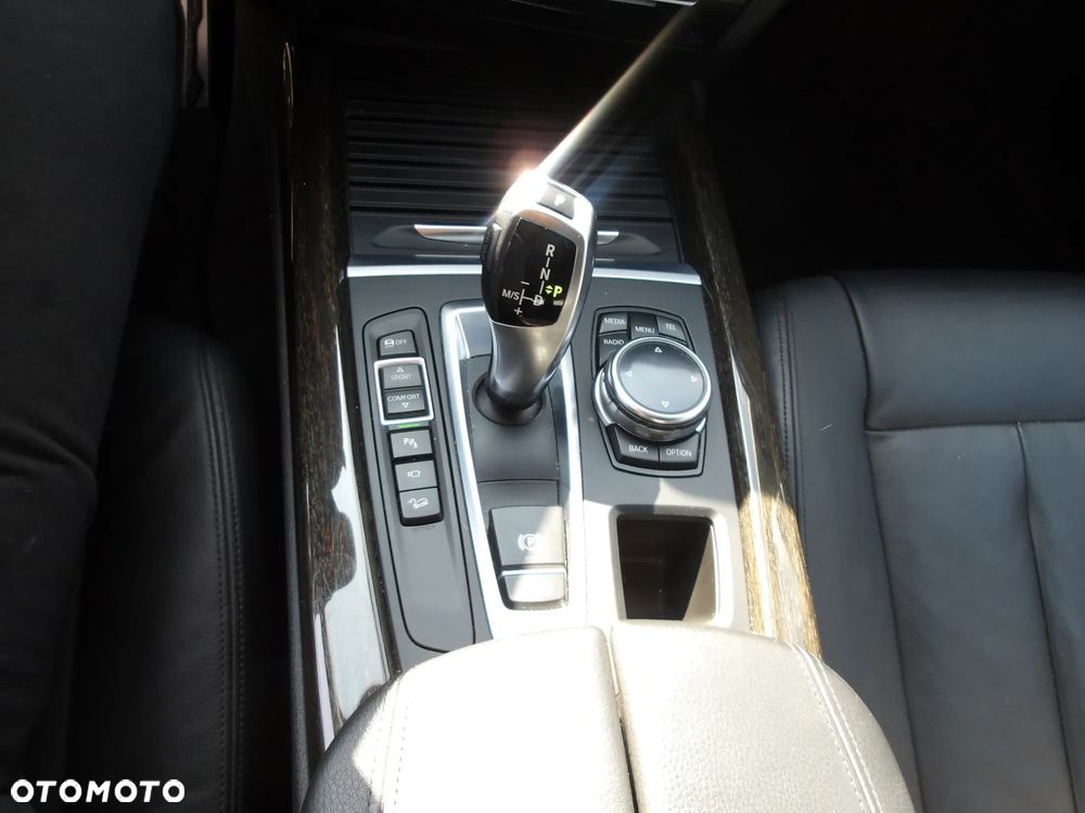 BMW X5 xDrive40d - 13