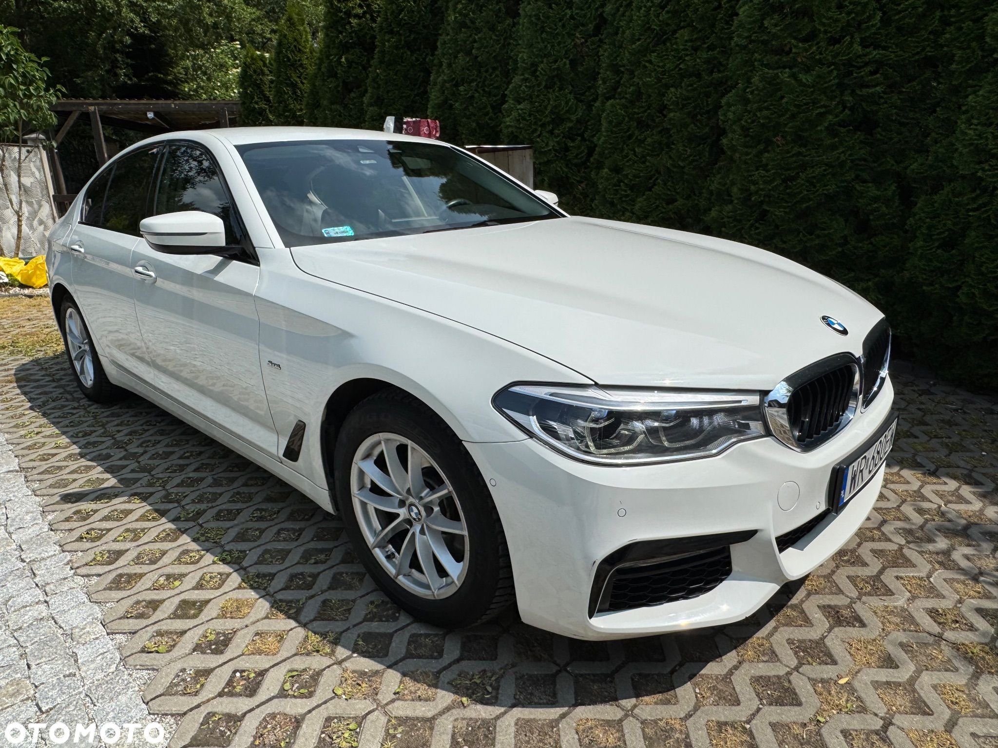 BMW Seria 5 520d xDrive - 1