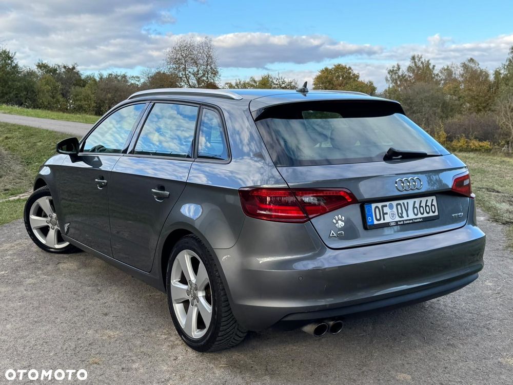 Audi A3 Sportback 1.4 TFSI S tronic Ambition - 4