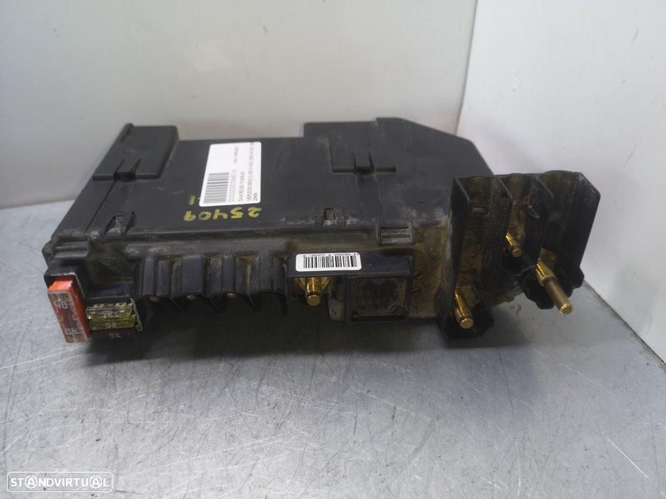 CAIXA DE RELES FUSÍVEIS MERCEDES-BENZ CLASE S BM 221 LIM. - 1
