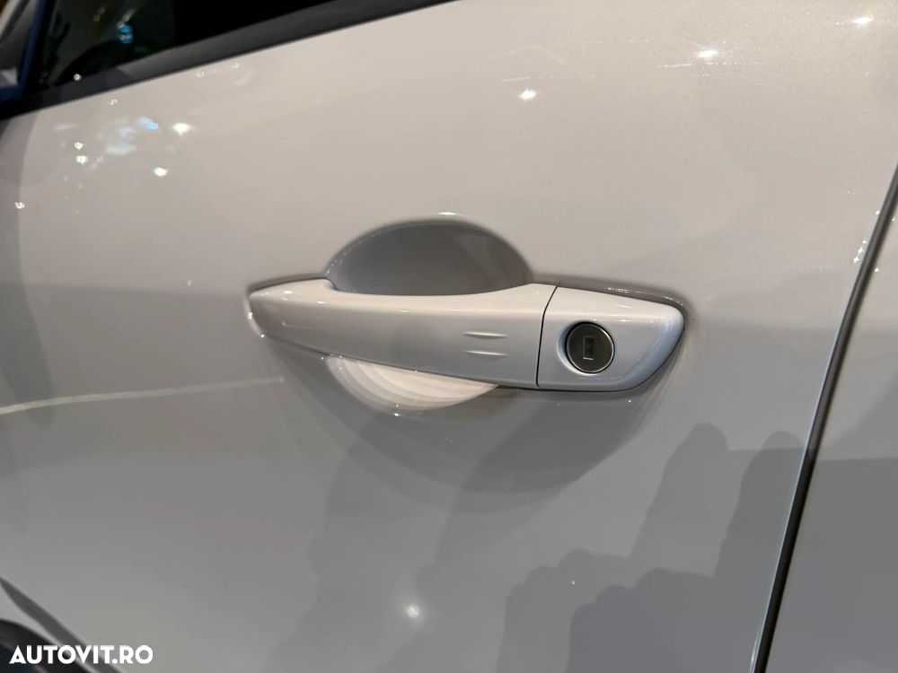 Fiat 600 HYBRID 100 kW 125 Jahre Edition - 9