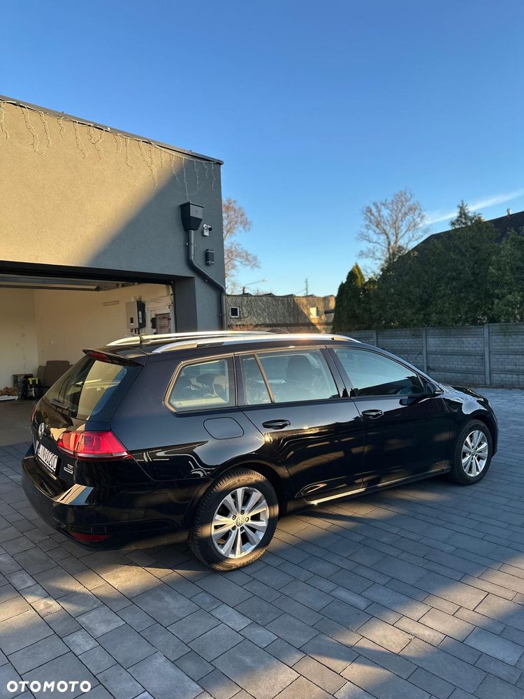 Volkswagen Golf - 2