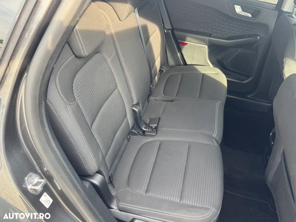 Ford Kuga 1.5 TDCi 2x4 Aut. Titanium - 20