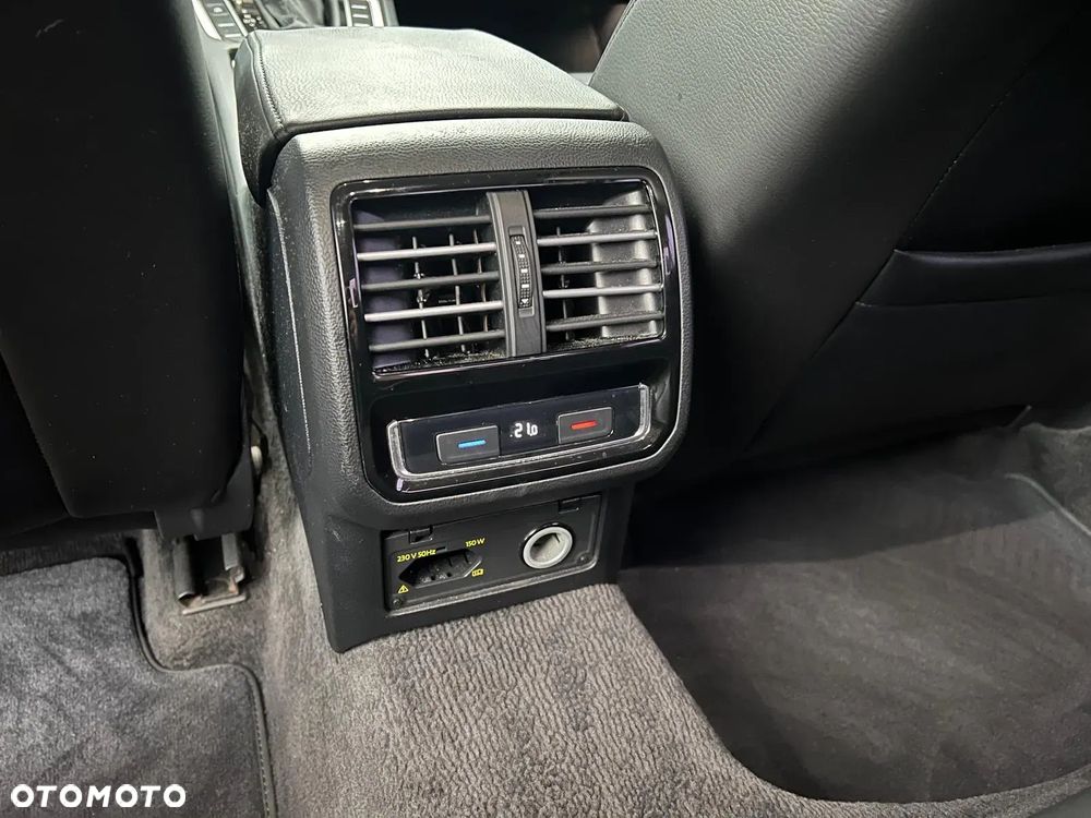 Volkswagen Passat 1.6 TDI SCR DSG - 36