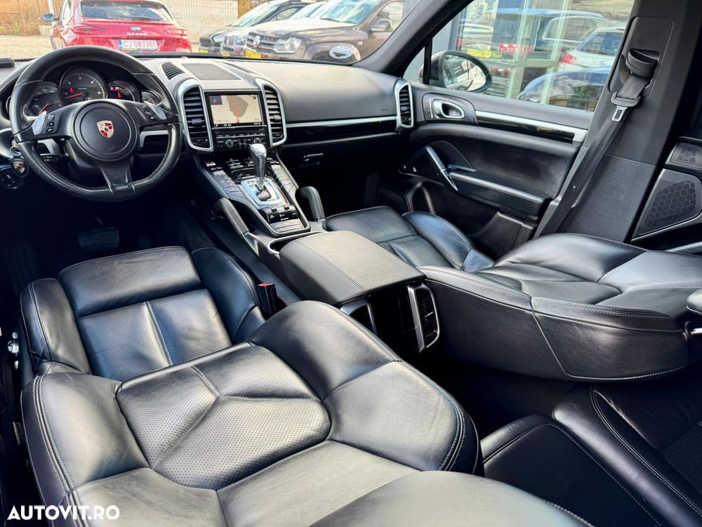 Porsche Cayenne Diesel Tiptronic S - 6