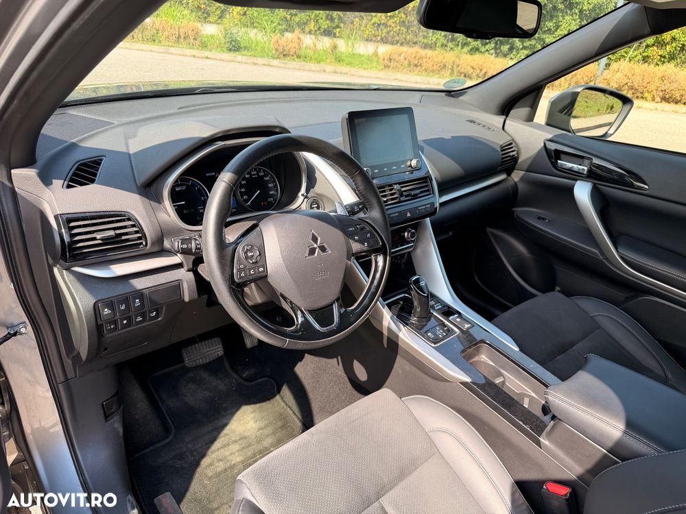 Mitsubishi Eclipse-Cross 4WD Plus - 13