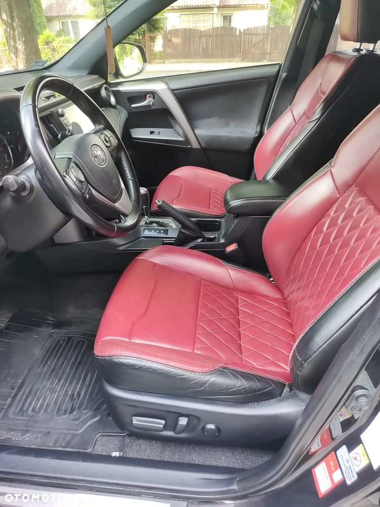 Toyota RAV4 - 18